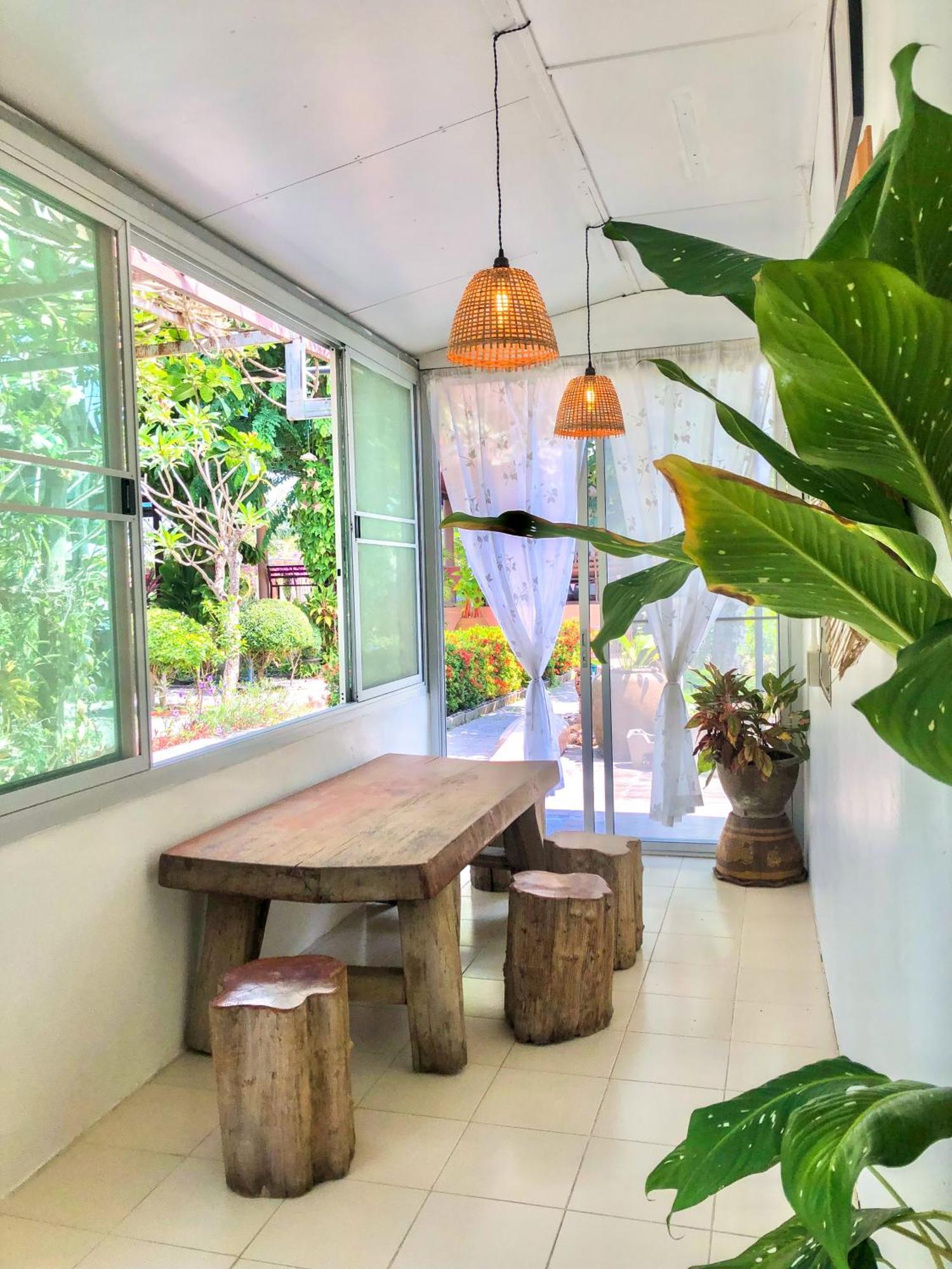 River Flow House Bangtanod Photharam Екстер'єр фото