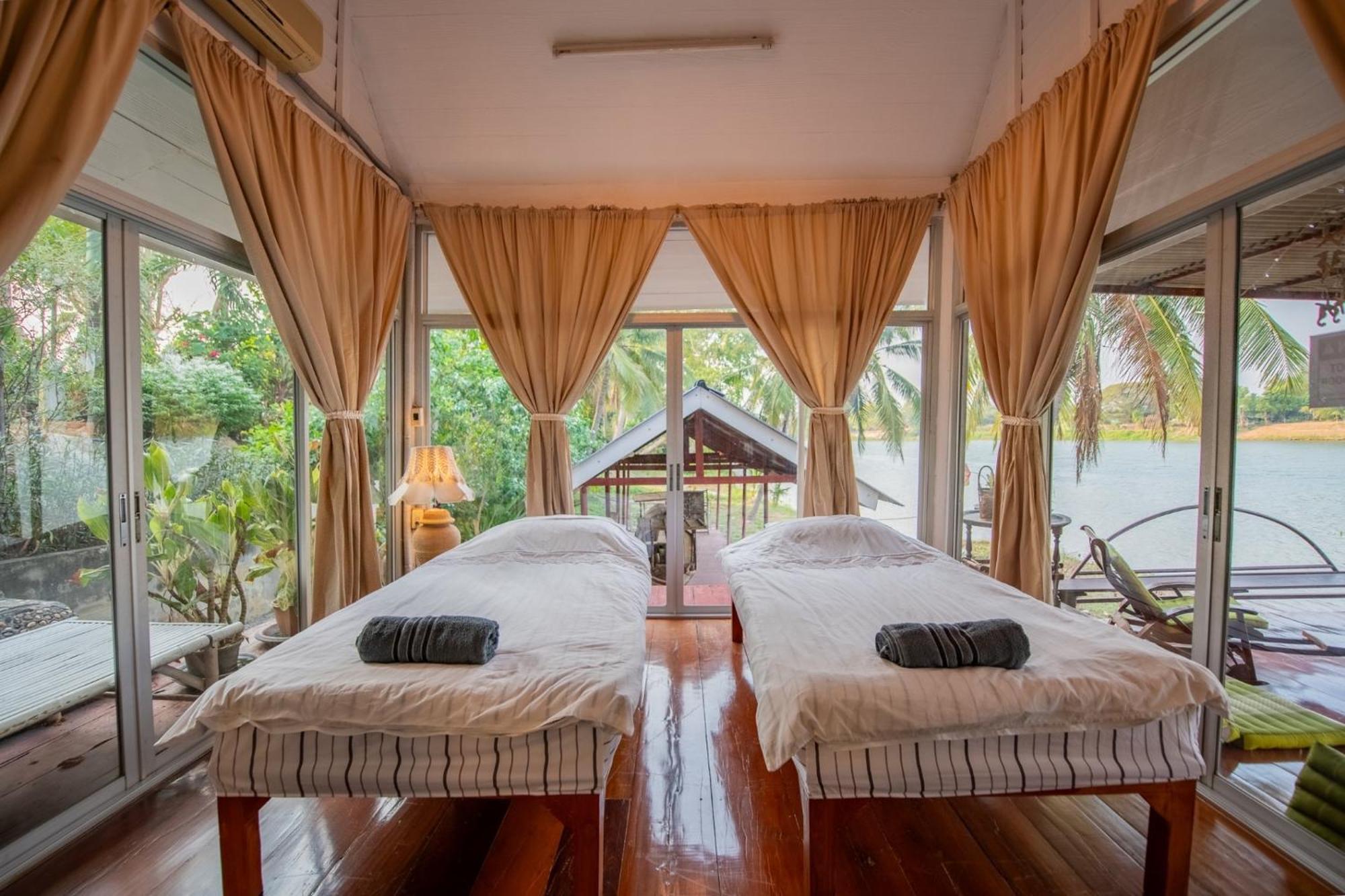 River Flow House Bangtanod Photharam Екстер'єр фото