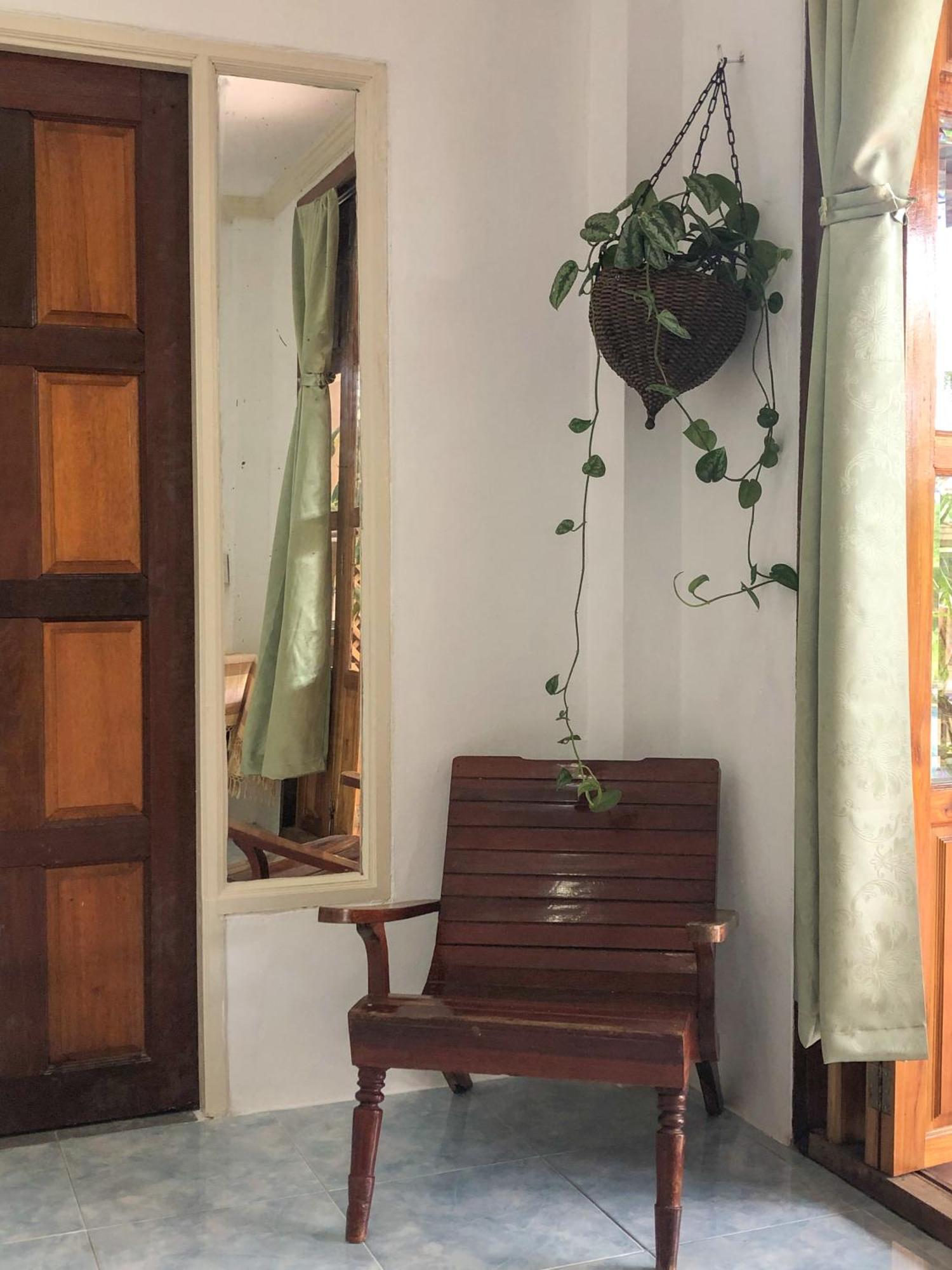 River Flow House Bangtanod Photharam Номер фото