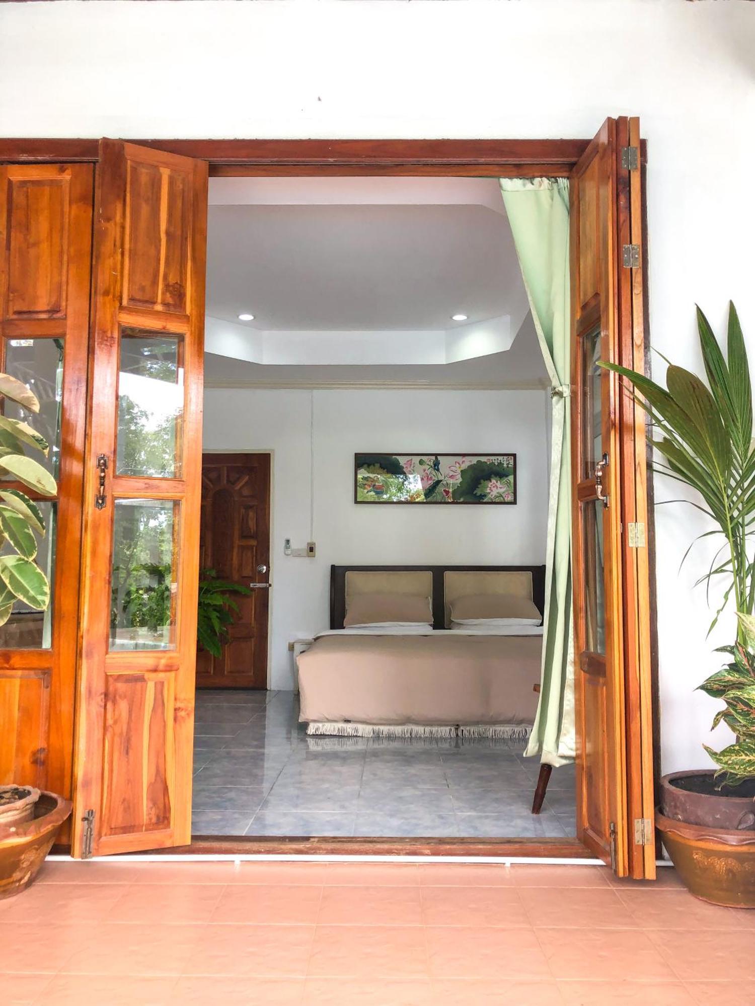 River Flow House Bangtanod Photharam Екстер'єр фото